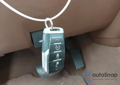 2019 Ram 1500 Laramie 4X4 6'4 Box из США, поврежденный, VIN 1C6SRFDT9KN841916